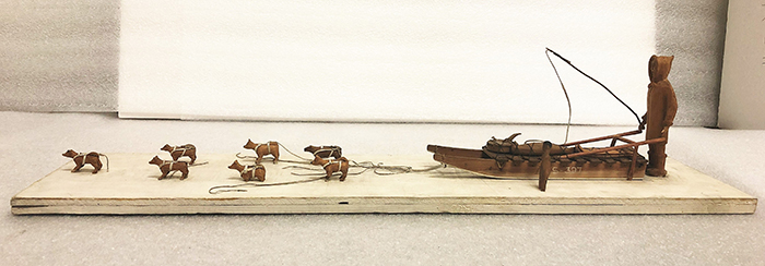 Inuit dog sled model
